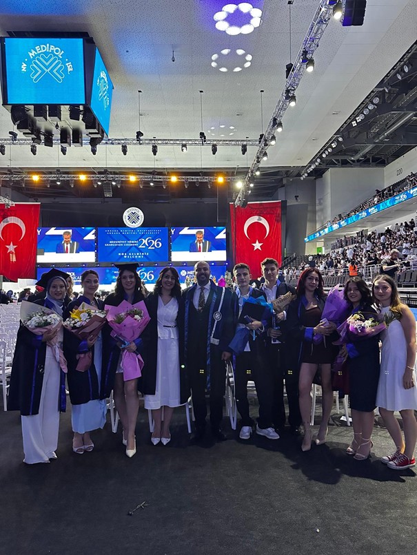 2025-2026 Eğitim Öğretim Yılı Gastronomi ve Mutfak Sanatları Bölümü Mezunlarımız Diplomalarını Aldı
