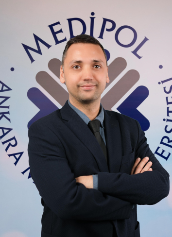 Doç. Dr. Alptuğ Eren KARAKÜÇÜK 